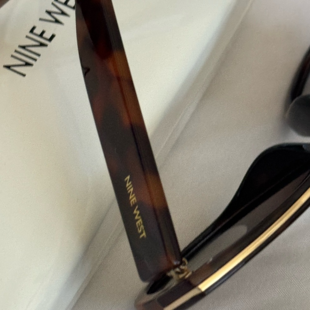 Nine West Tortoise Polarized Sunglasses NWT - Picture 7 of 13
